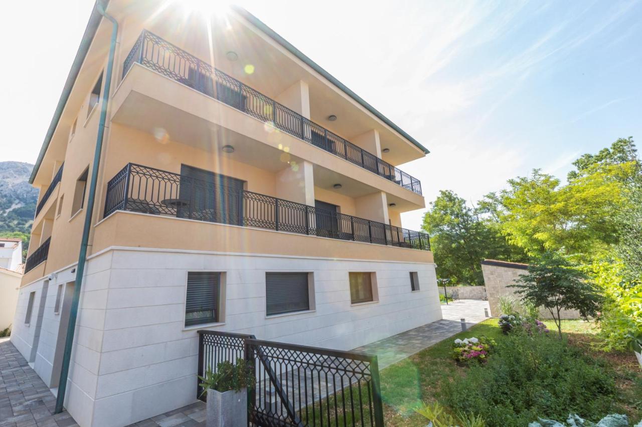 Vila Iris Baska 2 Hotel Luaran gambar