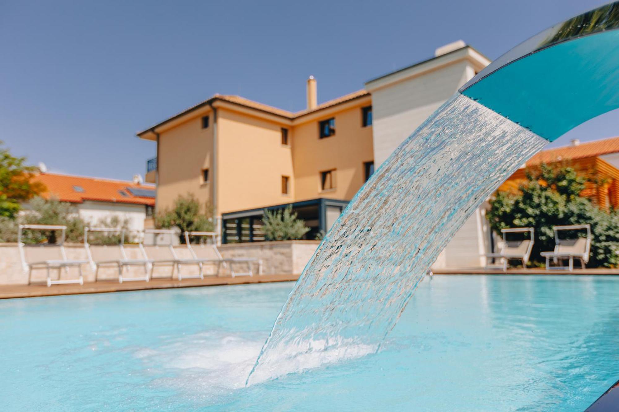 Vila Iris Baska 2 Hotel Luaran gambar
